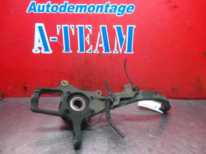 Knuckle, front right Alfa Romeo 159