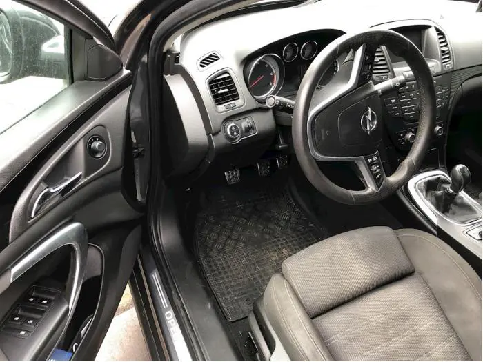 Left airbag (steering wheel) Opel Insignia