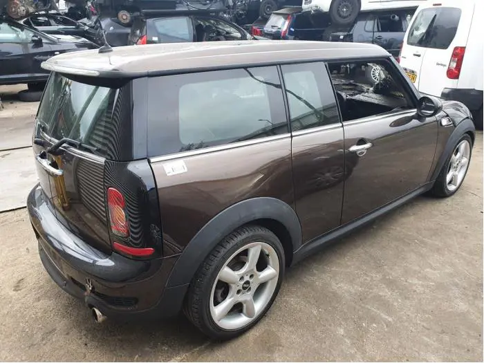 Knuckle, front left Mini Clubman