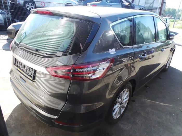 Extra window 4-door, right Ford S-Max