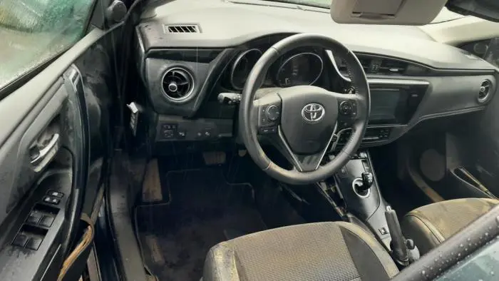 Electric window switch Toyota Auris