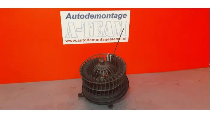 Heating and ventilation fan motor Mercedes 200 - 500