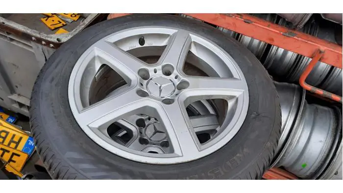 Set of wheels + tyres Mercedes C-Klasse