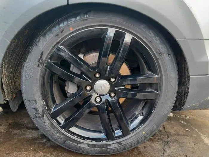 Set of wheels + tyres Audi Q7