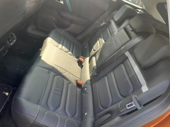 Rear seatbelt, centre Citroen C4