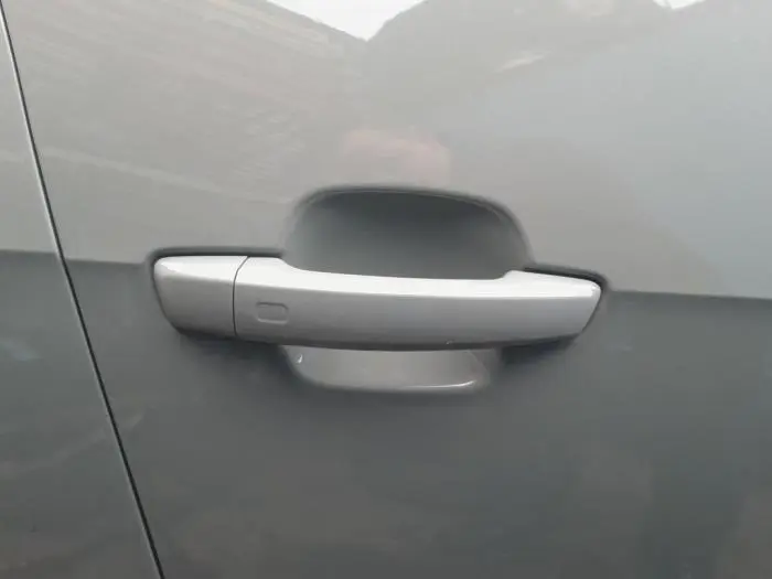 Front door handle 4-door, right Audi Q2