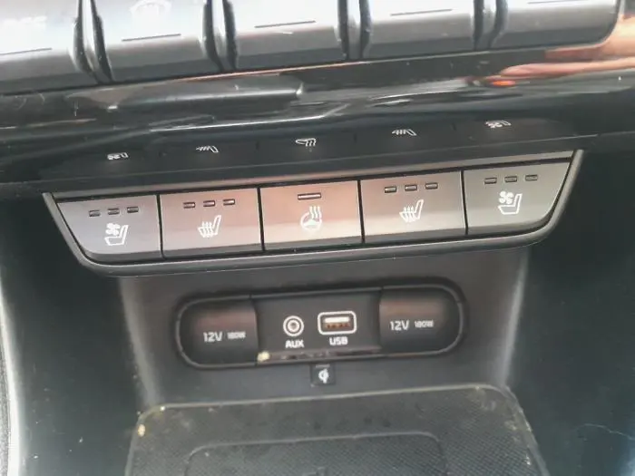 Seat heating switch Kia Sportage