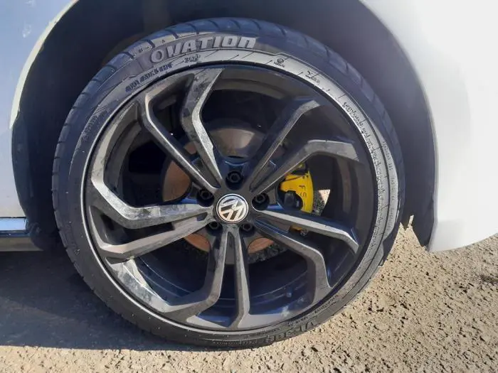 Wheel + tyre Volkswagen Polo