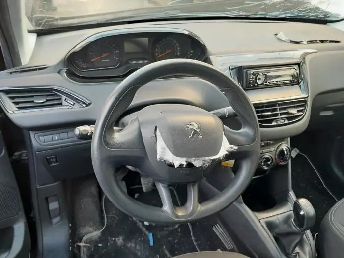 Instrument panel Peugeot 208