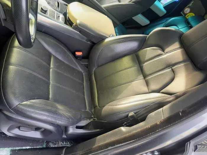 Seat, left Landrover Range Rover Sport