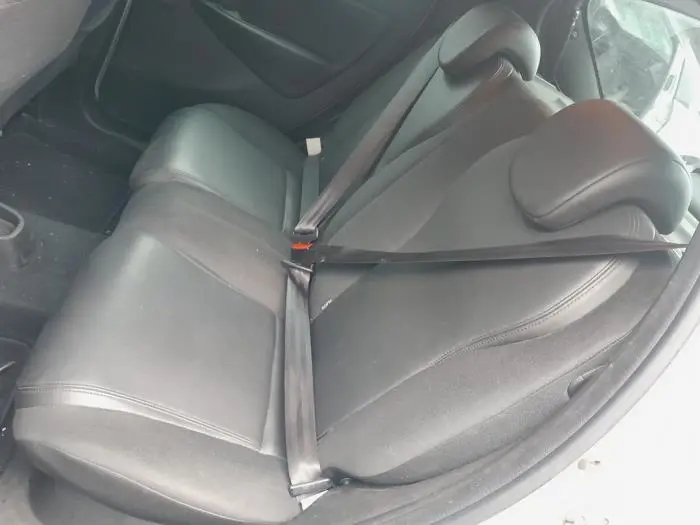 Rear seatbelt, left Lancia Y(Psilon)