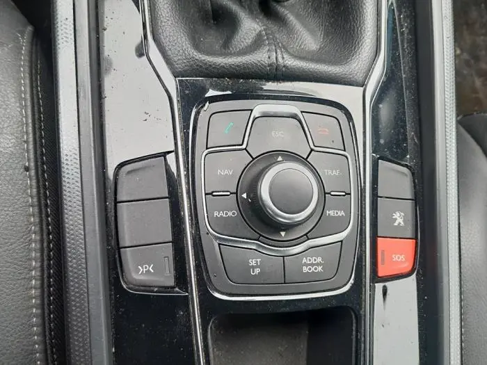 Navigation control panel Peugeot 508