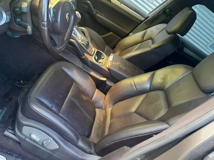 Seat, left Porsche Cayenne