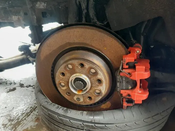 Rear brake calliper, right Audi RS3