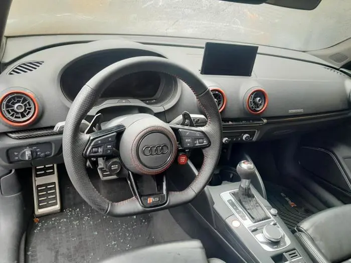 Glovebox Audi RS3