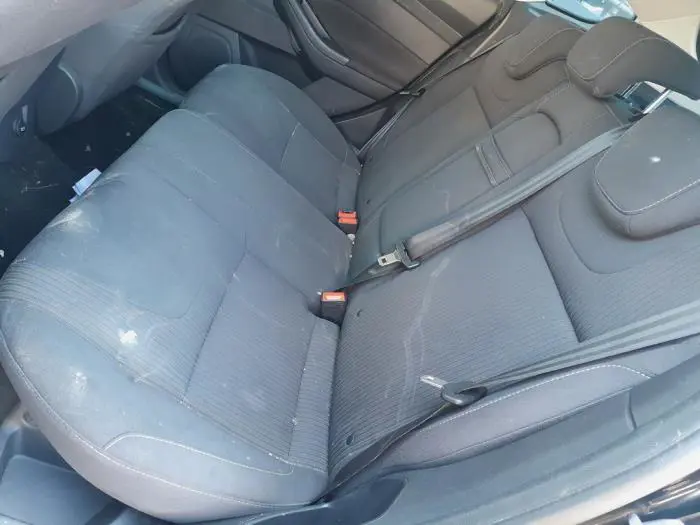 Rear seatbelt, centre Ford Focus