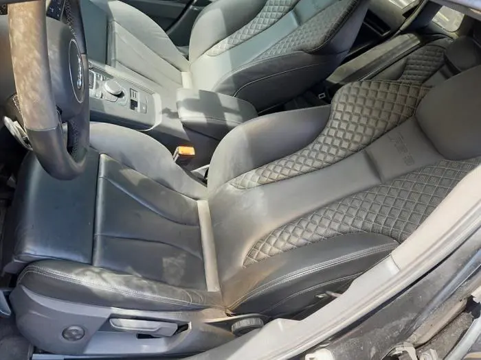Seat, left Audi RS3