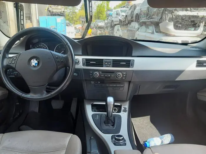 Front seatbelt, left BMW 3-Serie