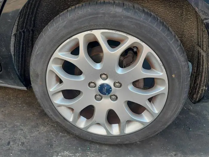 Set of wheels + tyres Ford Focus