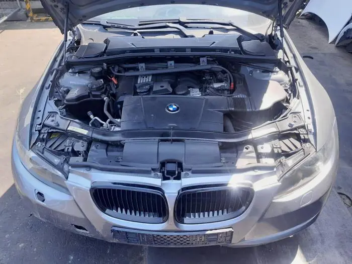 Front windscreen washer reservoir BMW M3