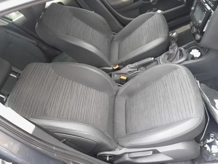 Seat, right Opel Corsa