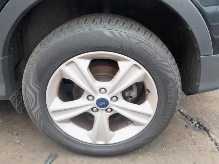 Set of wheels + tyres Ford Kuga