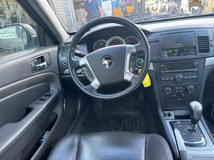 Interior display Chevrolet Epica