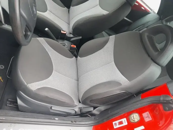 Front seatbelt, left Citroen C3