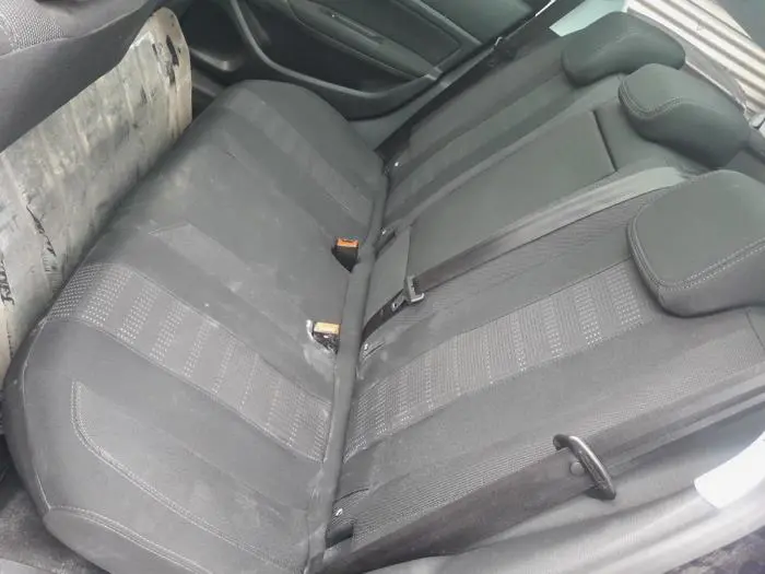 Rear seatbelt, centre Peugeot 308