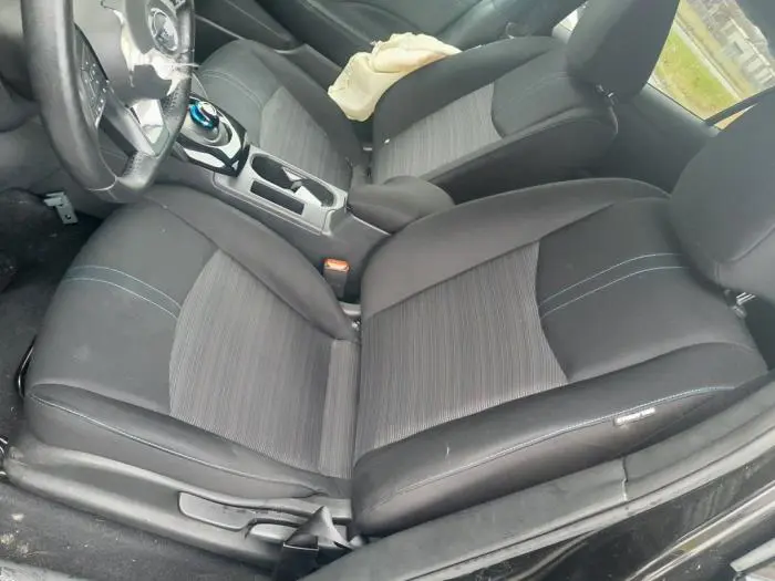 Seat, left Nissan Leaf
