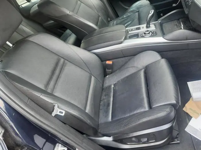 Front seatbelt, right BMW X6