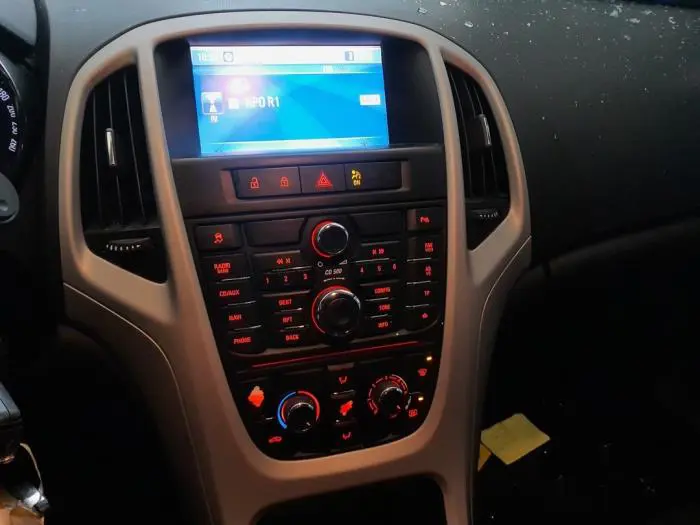 Radio CD player Opel Astra