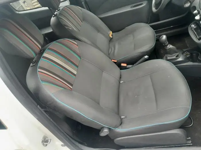 Seat, right Renault Twingo