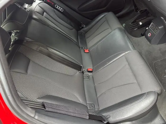 Rear seatbelt, centre Audi A3