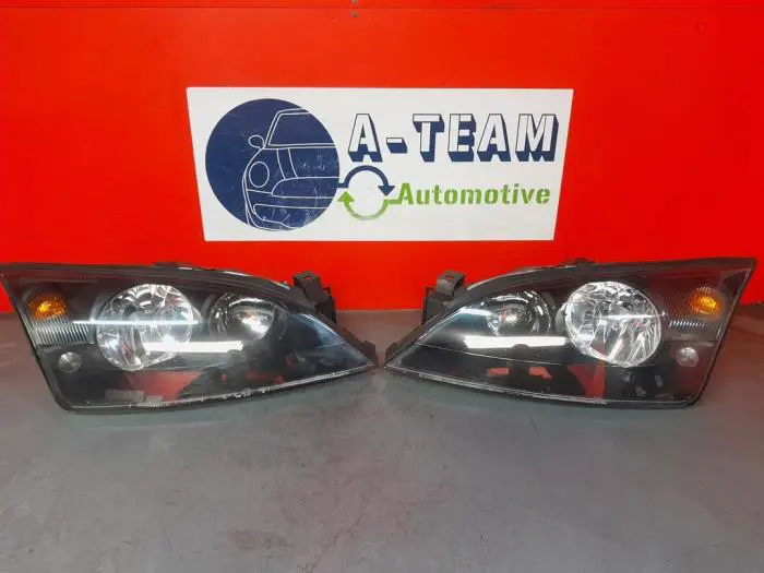 Set of headlight bulbs, left + right Ford Mondeo