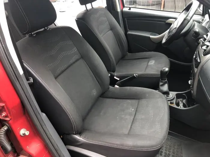 Seat, right Dacia Sandero