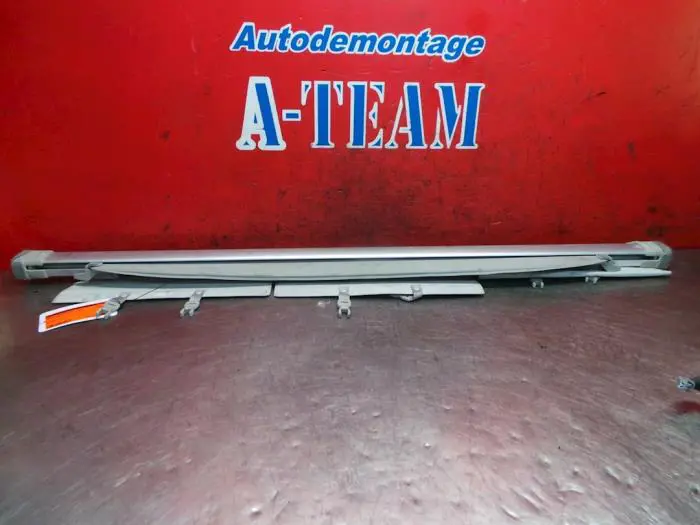 Luggage compartment cover Toyota Rav-4