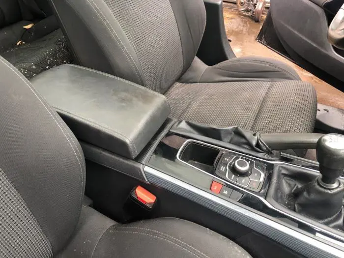 Navigation control panel Peugeot 508