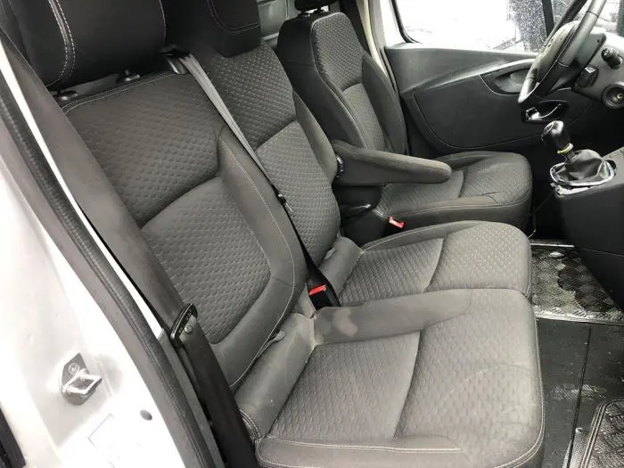 Front seatbelt, right Opel Vivaro