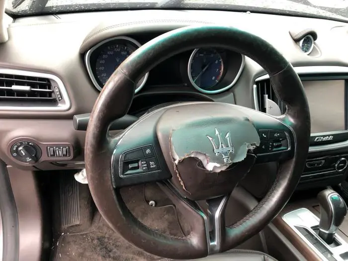 Steering wheel Maserati Ghibli