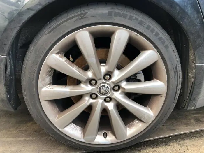 Set of wheels + tyres Jaguar XF