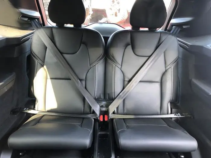 Rear seatbelt, left Volvo XC90