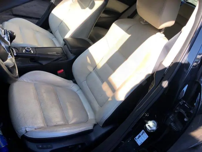 Seat, left Mazda 6.