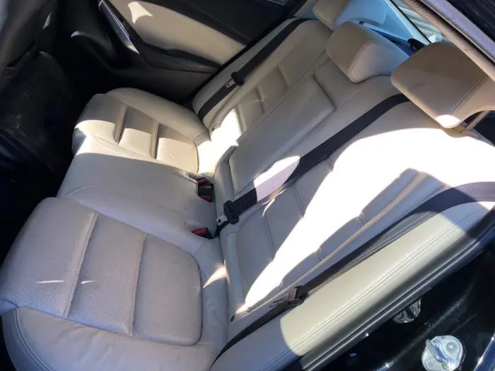 Rear seatbelt, centre Mazda 6.