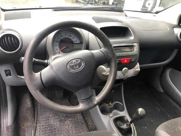 Front seatbelt, left Toyota Aygo