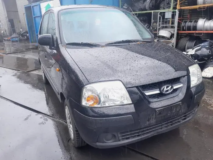 Knuckle, front right Hyundai Atos