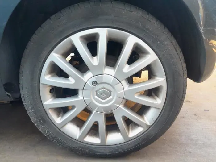 Set of wheels + tyres Renault Clio