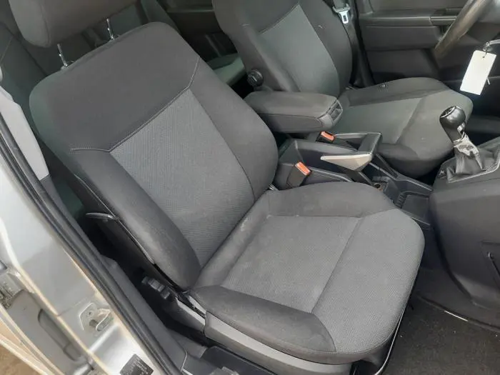 Front seatbelt, right Opel Zafira B