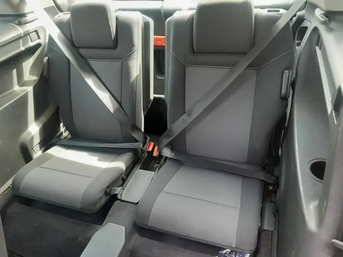 Rear seatbelt, right Opel Zafira B