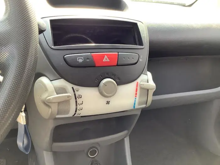 Heater control panel Peugeot 107